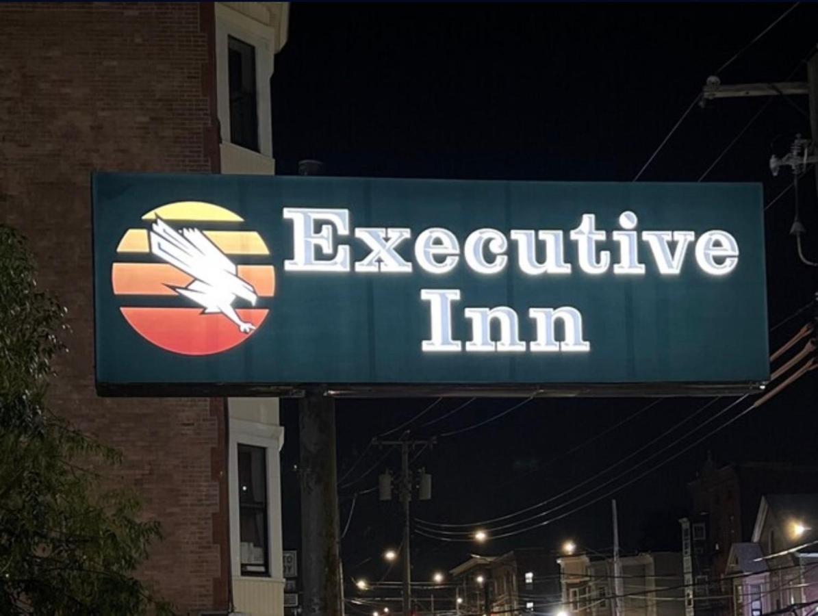 Executive Inn Schenectady Downtown エクステリア 写真