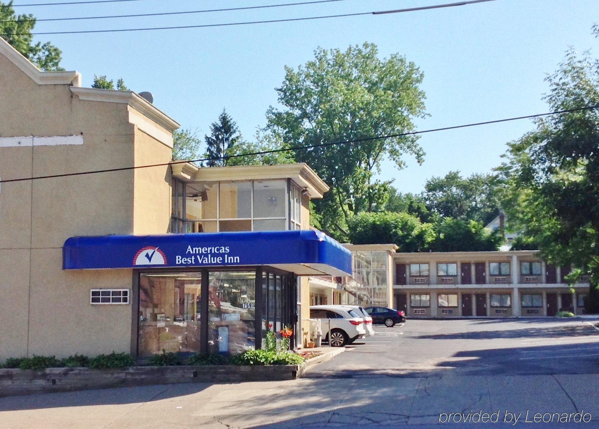 Executive Inn Schenectady Downtown エクステリア 写真